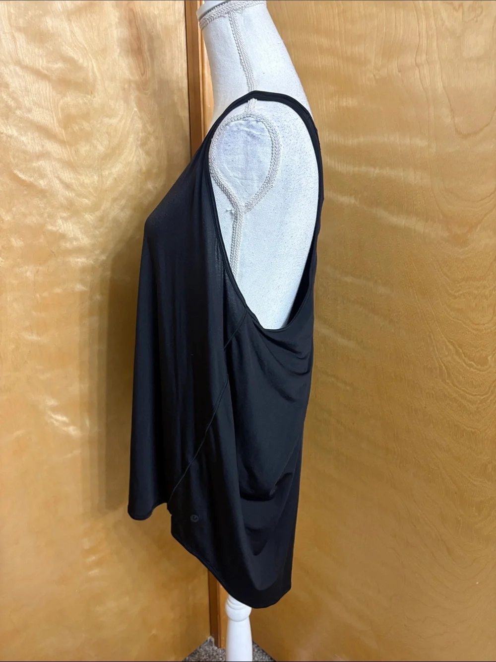 Lululemon Black Essential Tank Pleated Size 14